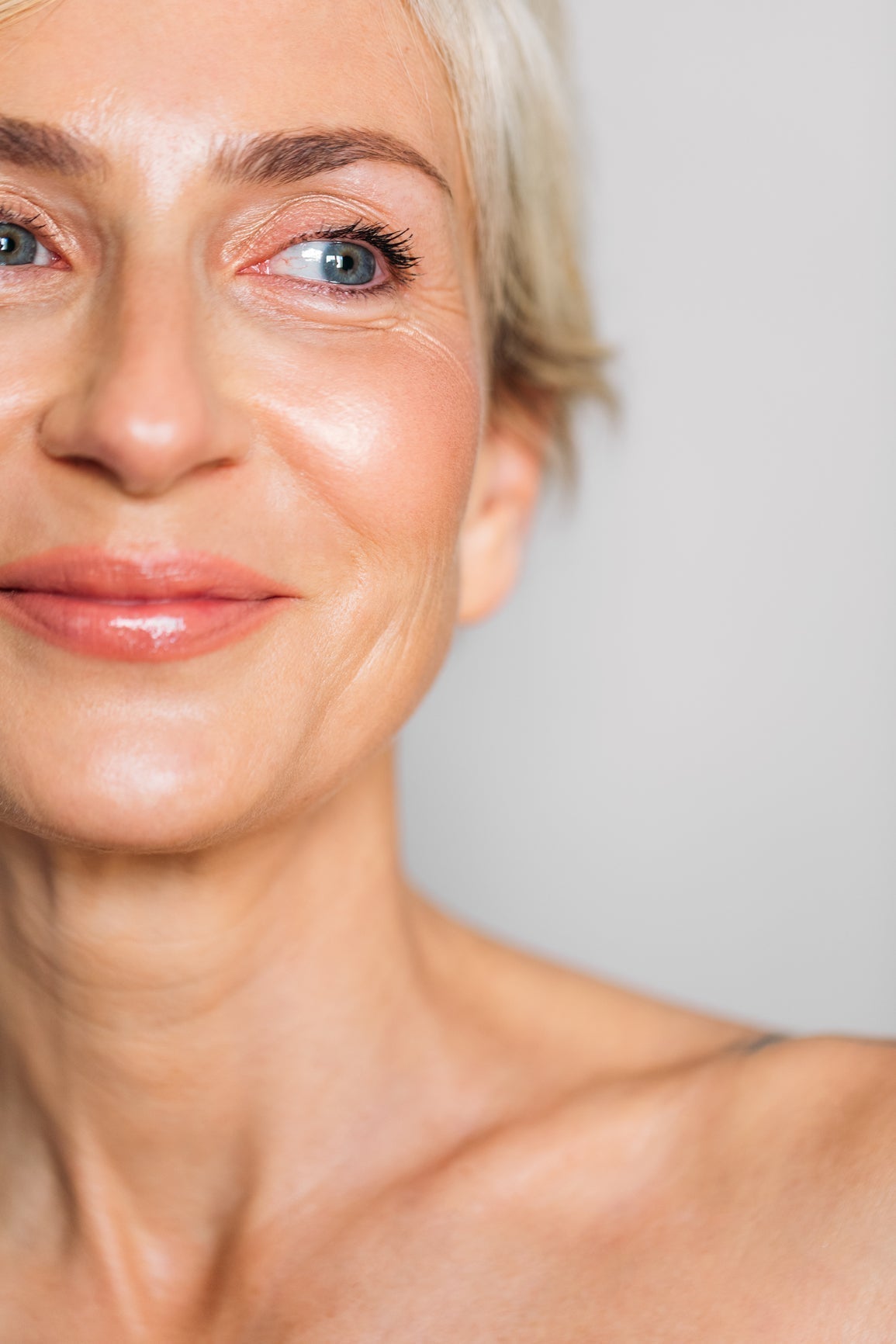 Why Your Skin Looks Dull (And What Actually Brings Back the Glow)