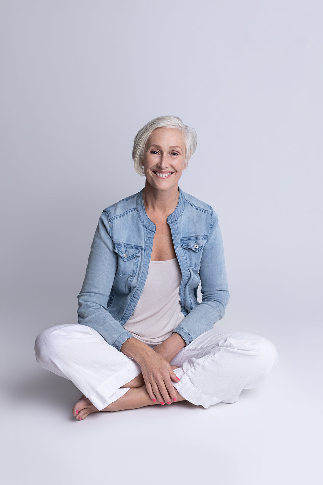 Barbi Marengo - founder Philogeni - sitting cross legged in studio - photo by Derek Ford @derekford